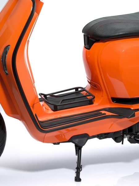 Lambretta Lambretta Luggage Carrier Centre Black